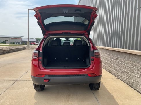 Used 2020 Jeep Compass Trailhawk image 17