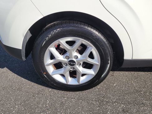 Used 2023 Kia Soul S image 5