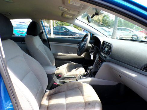 Used 2017 Hyundai Elantra SE image 15