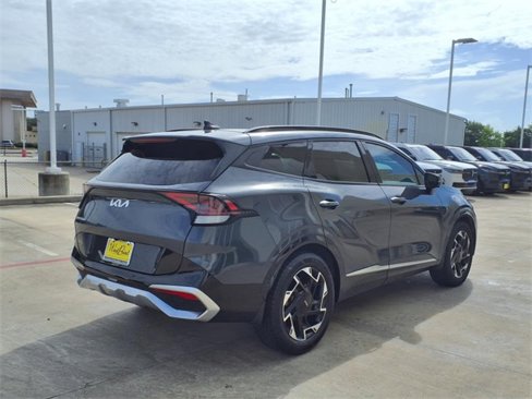 Used 2023 Kia Sportage SX image 2