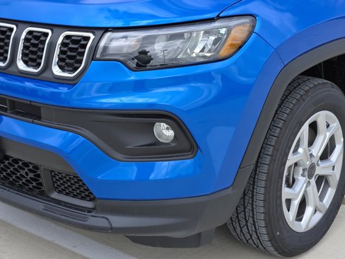 New 2025 Jeep Compass Latitude image 7