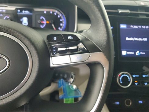 Used 2022 Hyundai Tucson SE image 26