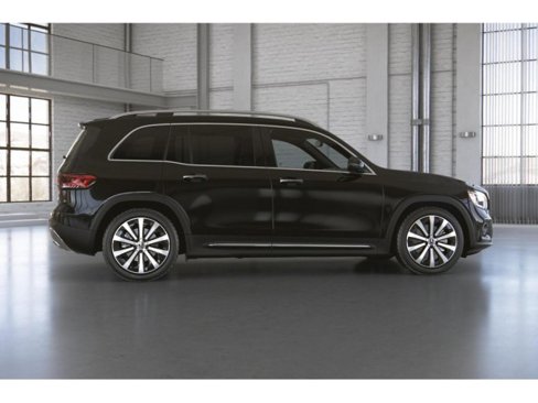 Certified 2022 Mercedes-Benz GLB 250 w/ Premium Package Lite image 17