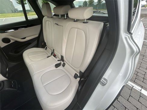 Used 2021 BMW X1 sDrive28i image 40
