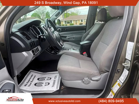 Used 2013 Toyota Tacoma 4x4 Double Cab image 11