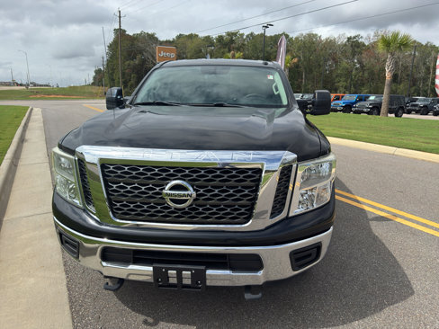 Used 2017 Nissan Titan SV image 21