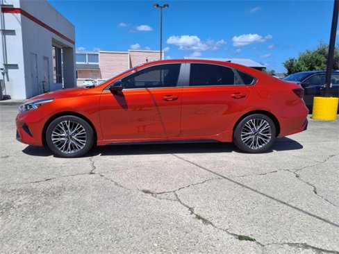 Used 2023 Kia Forte GT-Line image 2