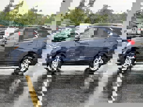 Used 2018 Chevrolet Equinox LT image 5