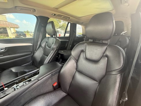 Used 2018 Volvo XC90 T5 Momentum w/ Convenience Package image 20