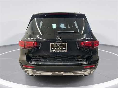 Used 2023 Mercedes-Benz GLB 250 4MATIC image 3