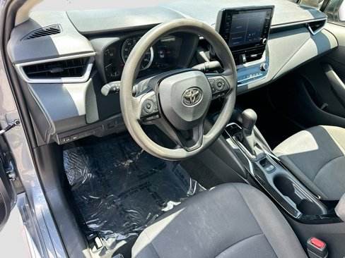 Used 2022 Toyota Corolla LE image 9