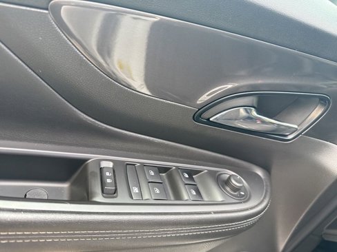 Used 2021 Buick Encore Preferred w/ Safety Package image 12