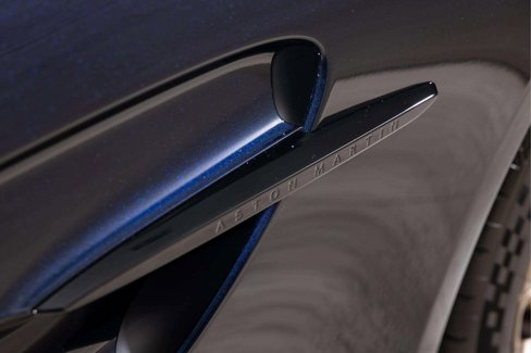 New 2026 Aston Martin V8 Vantage Coupe image 19