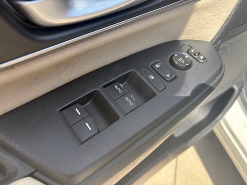 Certified 2017 Honda CR-V EX image 9