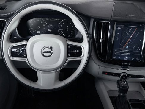 Used 2019 Volvo XC60 T6 Inscription w/ Protection Package Premier image 11