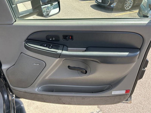 Used 2003 Chevrolet Suburban LT w/ LT Preferred Equipment Group image 20
