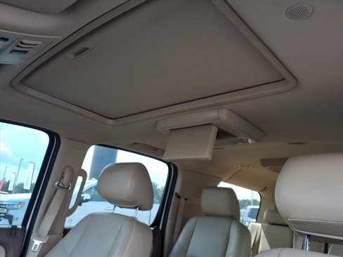 Used 2013 Chevrolet Suburban LTZ image 15