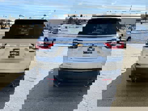 Used 2019 Chevrolet Traverse LT w/ LT Premium Package image 6