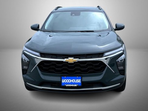New 2026 Chevrolet Trax LT w/ Driver Confidence Package image 2