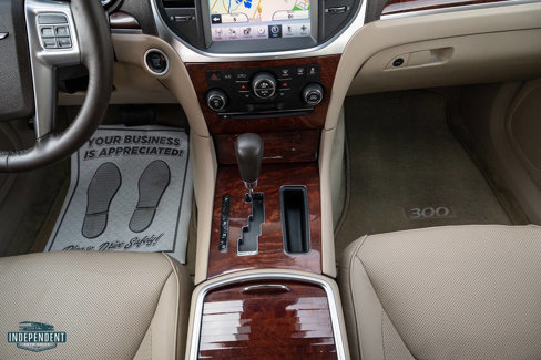Used 2011 Chrysler 300 C image 14