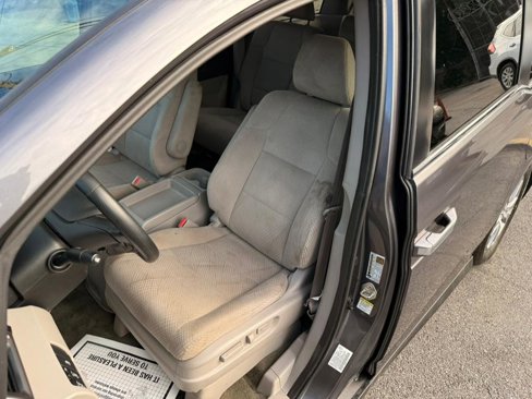 Used 2016 Honda Odyssey SE image 7
