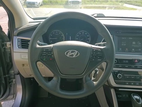 Used 2016 Hyundai Sonata SE image 15