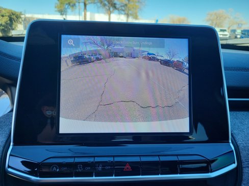 New 2025 Jeep Compass Latitude image 27