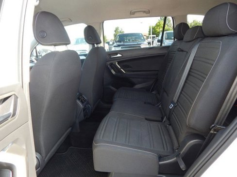 Used 2022 Volkswagen Tiguan S image 11
