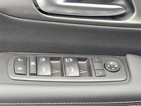 New 2025 Chrysler Voyager LX image 29