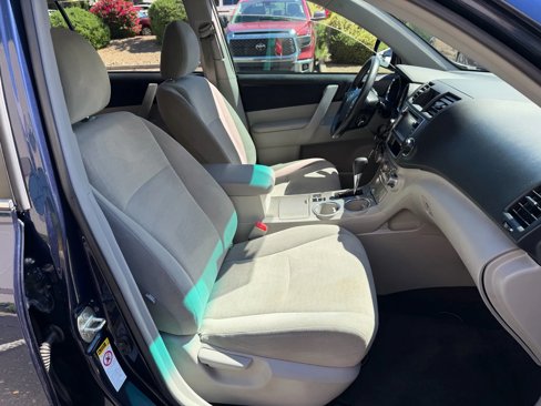 Used 2013 Toyota Highlander Plus image 12