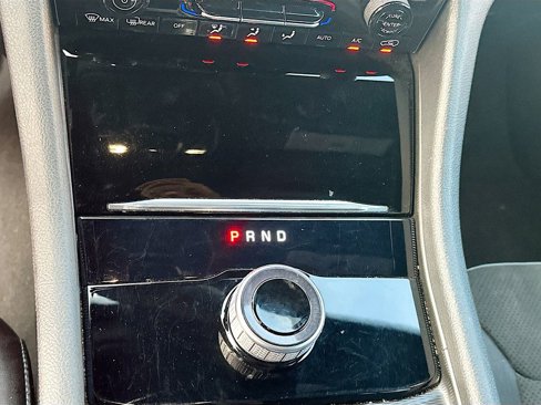 Used 2023 Jeep Grand Cherokee L Laredo image 18