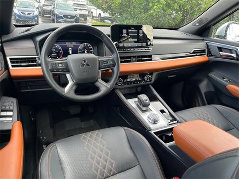 Used 2024 Mitsubishi Outlander SEL image 29