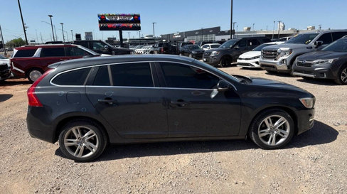 Used 2015 Volvo V60 T5 Premier image 11