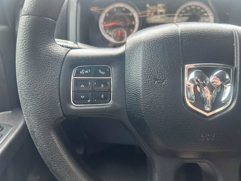 Used 2016 RAM 2500 Tradesman w/ Chrome Appearance Group image 17