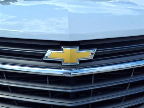 Used 2020 Chevrolet Equinox LT image 3