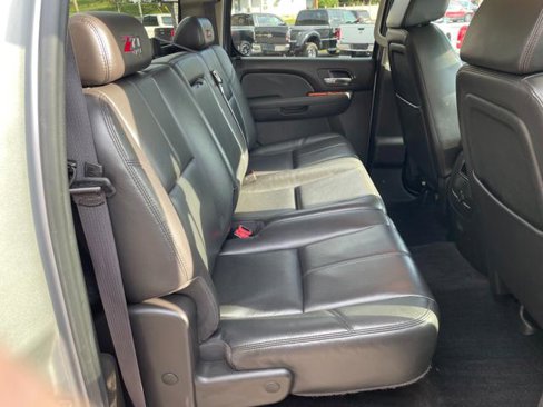 Used 2011 Chevrolet Silverado 2500 LTZ w/ Snow Plow Prep Package image 25