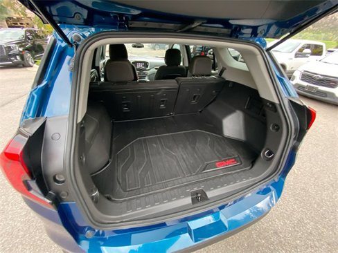 Used 2021 GMC Terrain SLE w/ Driver Convenience Package image 25