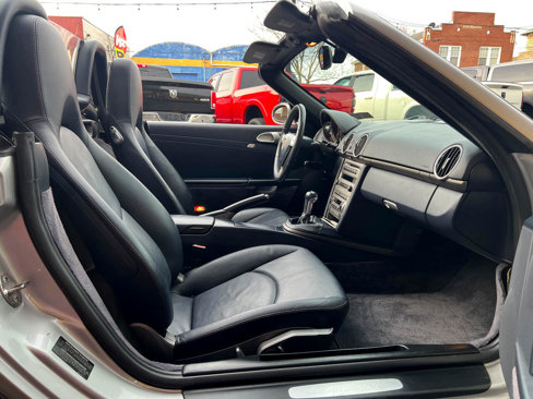 Used 2005 Porsche Boxster image 28