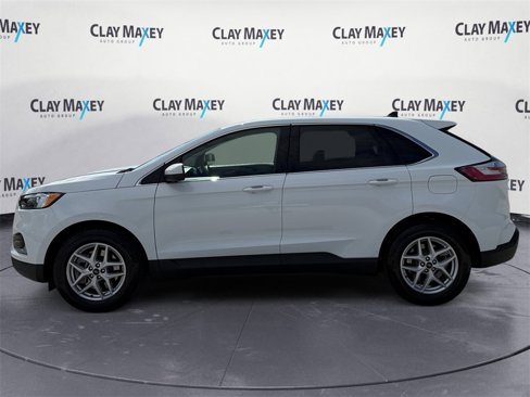 Used 2024 Ford Edge SEL image 2
