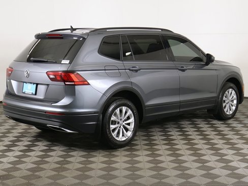 Used 2020 Volkswagen Tiguan S image 8