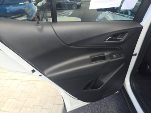 Used 2021 Chevrolet Equinox LT image 23