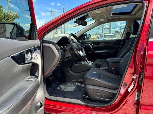 Used 2019 Nissan Rogue Sport SL w/ Premium Package image 20
