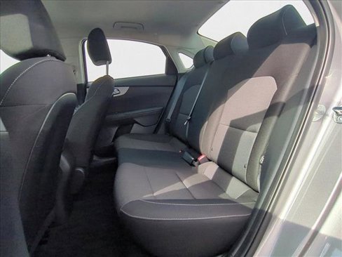 Used 2023 Kia Forte LXS w/ LXS Technology Package image 17