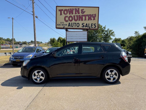 Used 2009 Pontiac Vibe w/ Preferred Package image 4