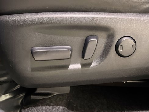 Used 2015 Toyota RAV4 Limited image 21