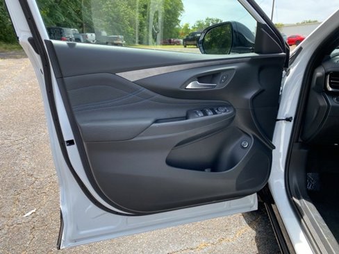 New 2025 Buick Envista Sport Touring w/ Convenience I Package image 12