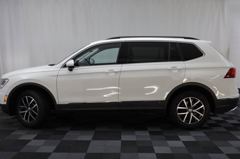Used 2021 Volkswagen Tiguan SE image 4