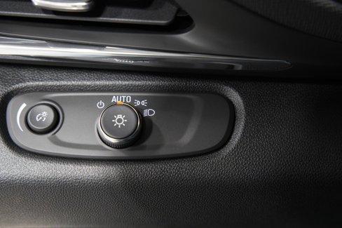 New 2025 Buick Envista Preferred image 28