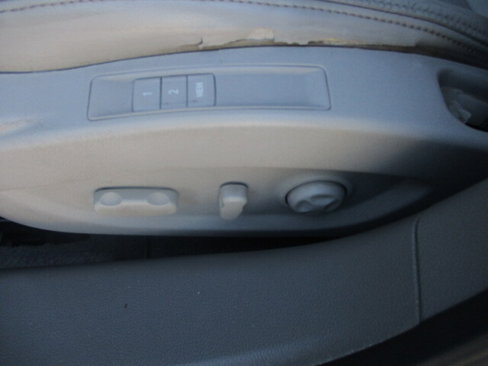 Used 2010 Buick LaCrosse CXL image 25