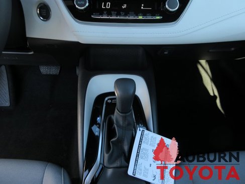 New 2025 Toyota Corolla SE image 9